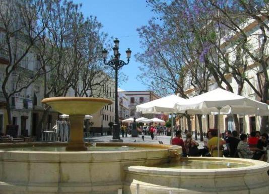 Bonito Apartamento Junto Al Gran Teatro Falla Cádiz Buitenkant foto