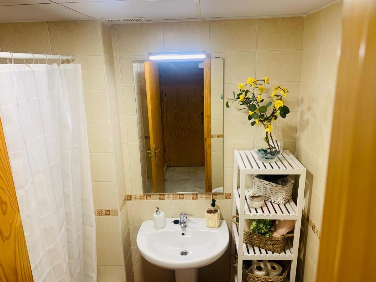 Bonito Apartamento Junto Al Gran Teatro Falla Cádiz Buitenkant foto